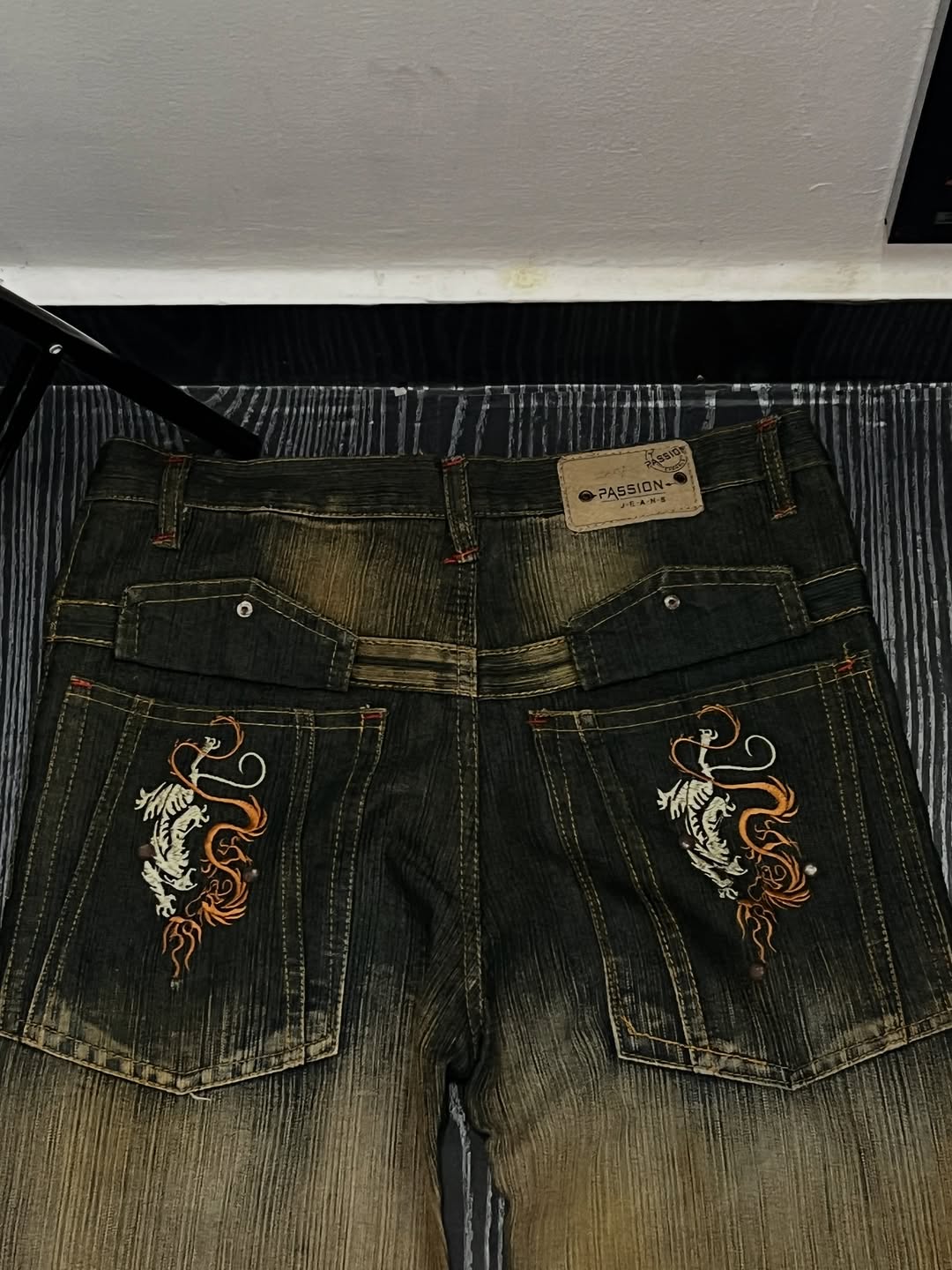 Dirty green Mexican style baggy jeans