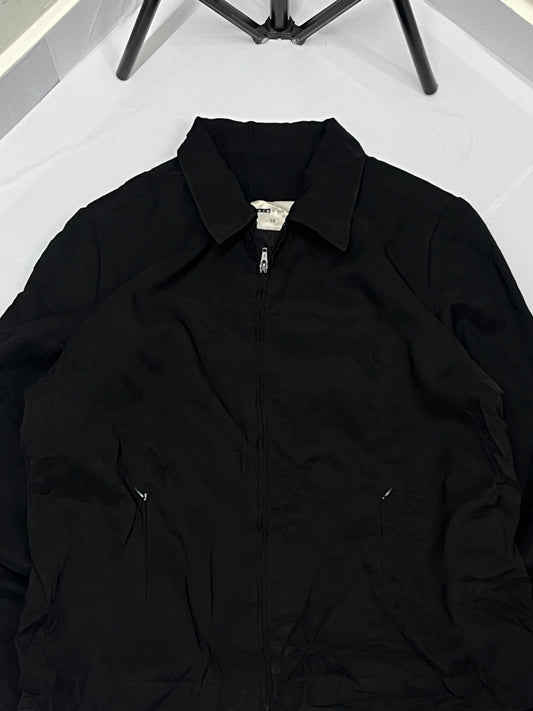 Black collar zipper jacket