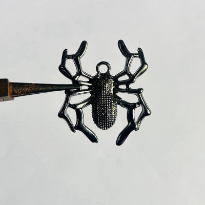 Gothic spider pendant with chain