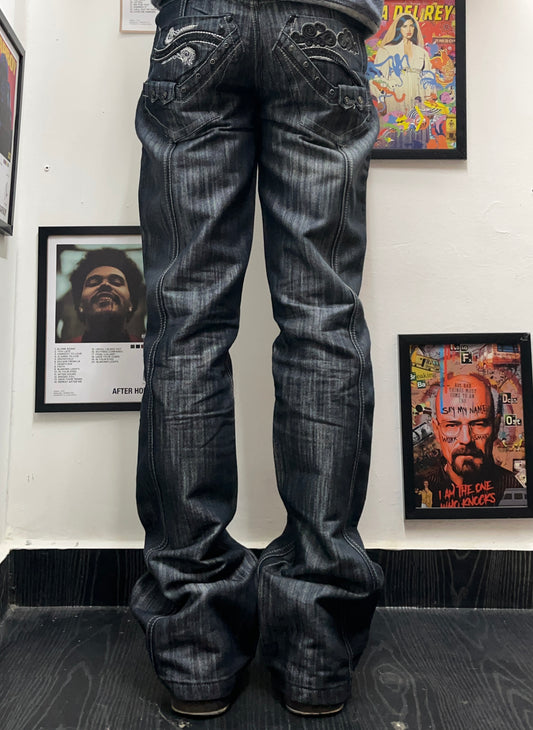 Cole material, black, baggy jeans